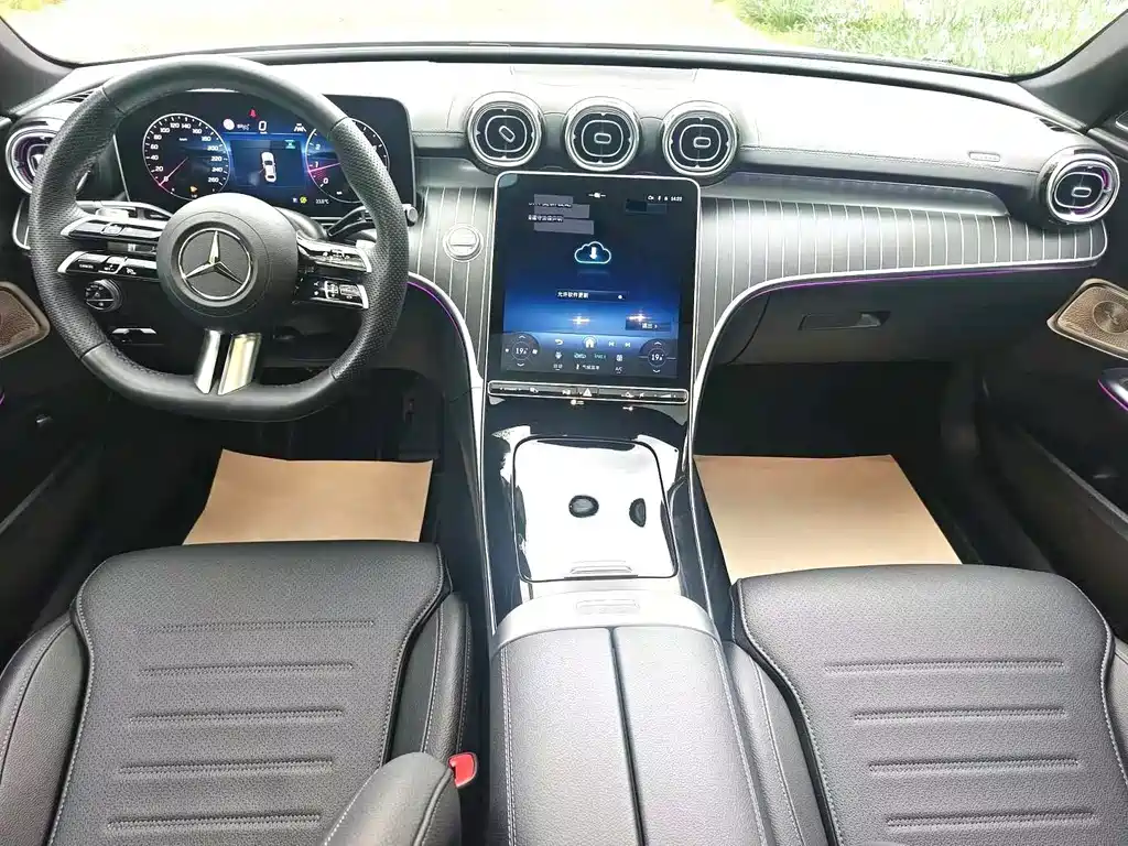 Mercedes-Benz C-Class — миниатюра 11