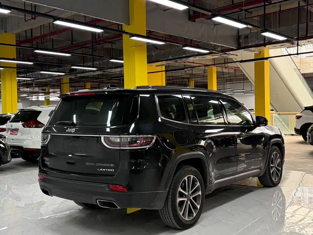Jeep Grand Commander — миниатюра 4