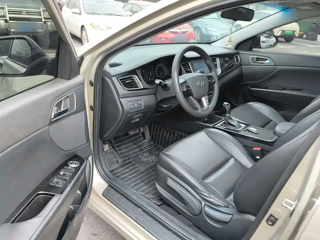 Hyundai Mistra — миниатюра 16