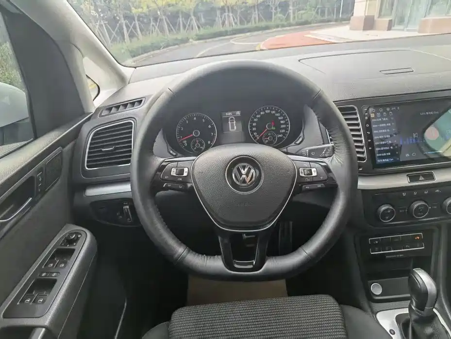 Volkswagen Sharan — миниатюра 11