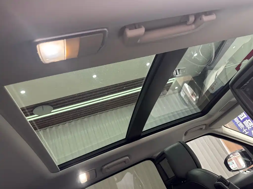 Land Rover Sport — миниатюра 21