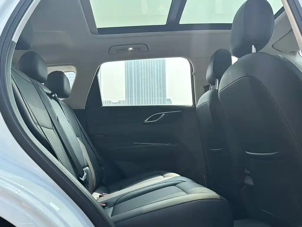 Hongqi HONGQI HS3 PHEV