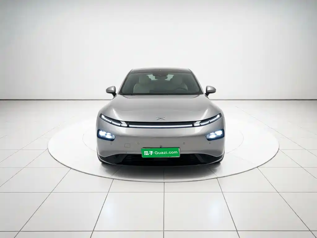 XPeng P7 — миниатюра 2