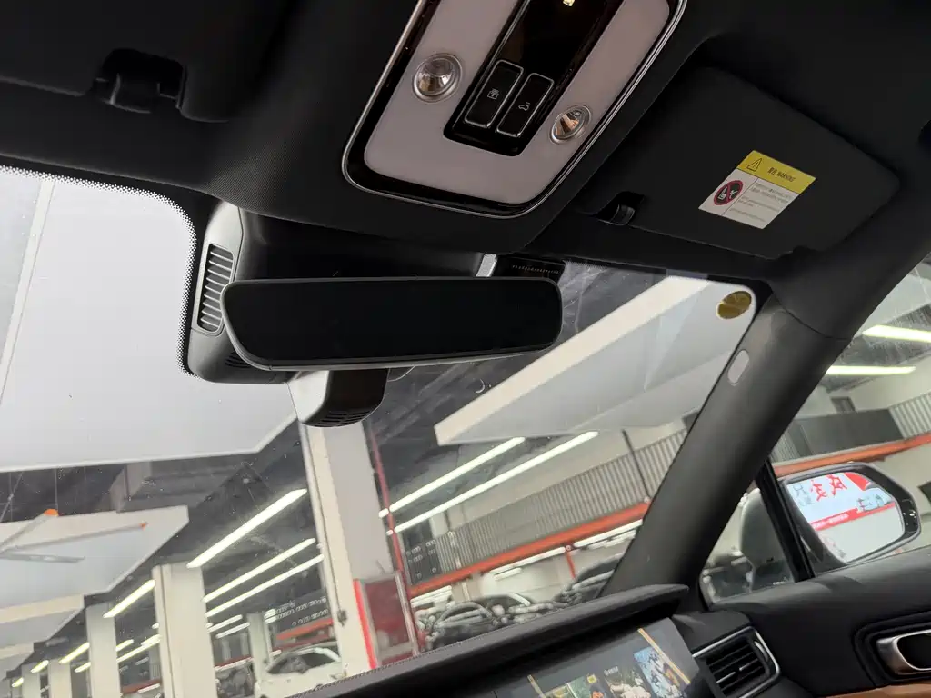 Li Auto Li ONE — миниатюра 10