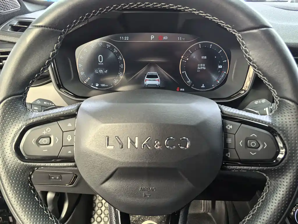 Lynk & Co 01 — миниатюра 7