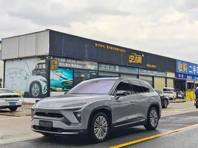 2020 Nio ES6