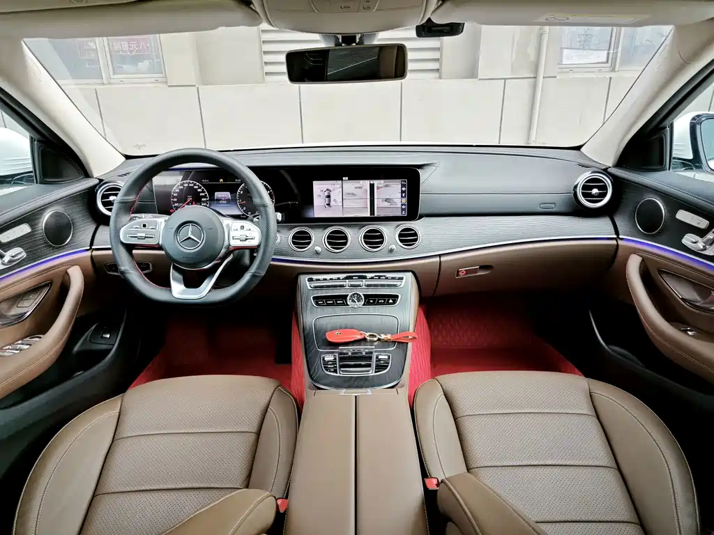 Mercedes-Benz E-Class — миниатюра 9