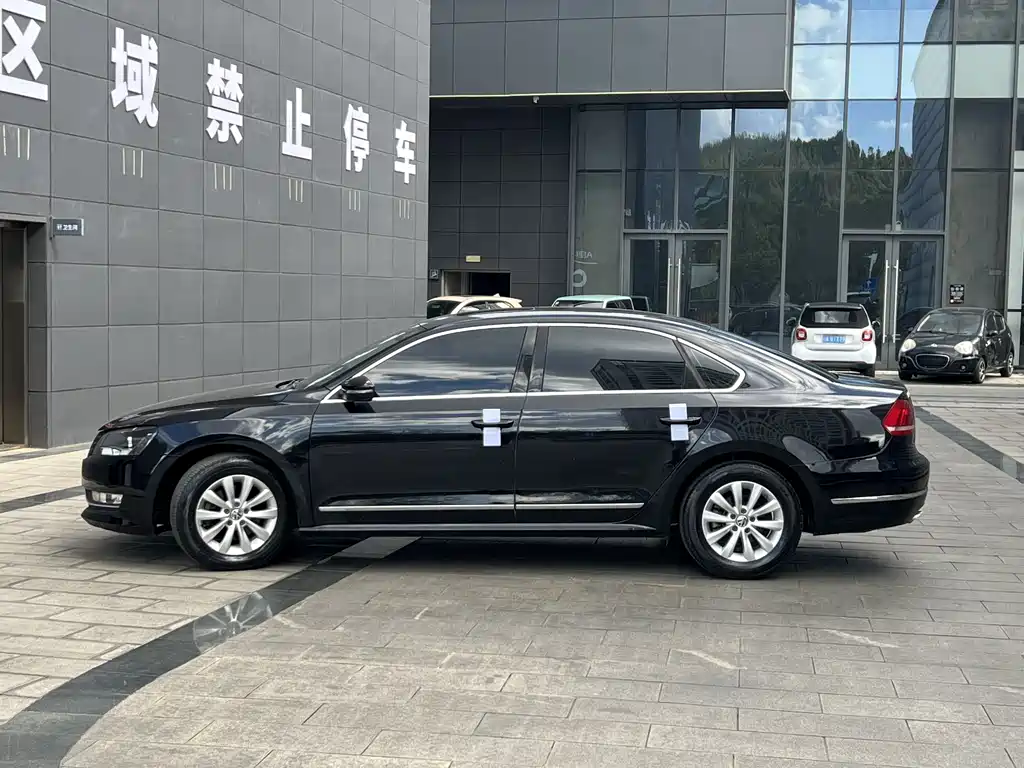 Volkswagen Passat 2014 1.4TSI MT