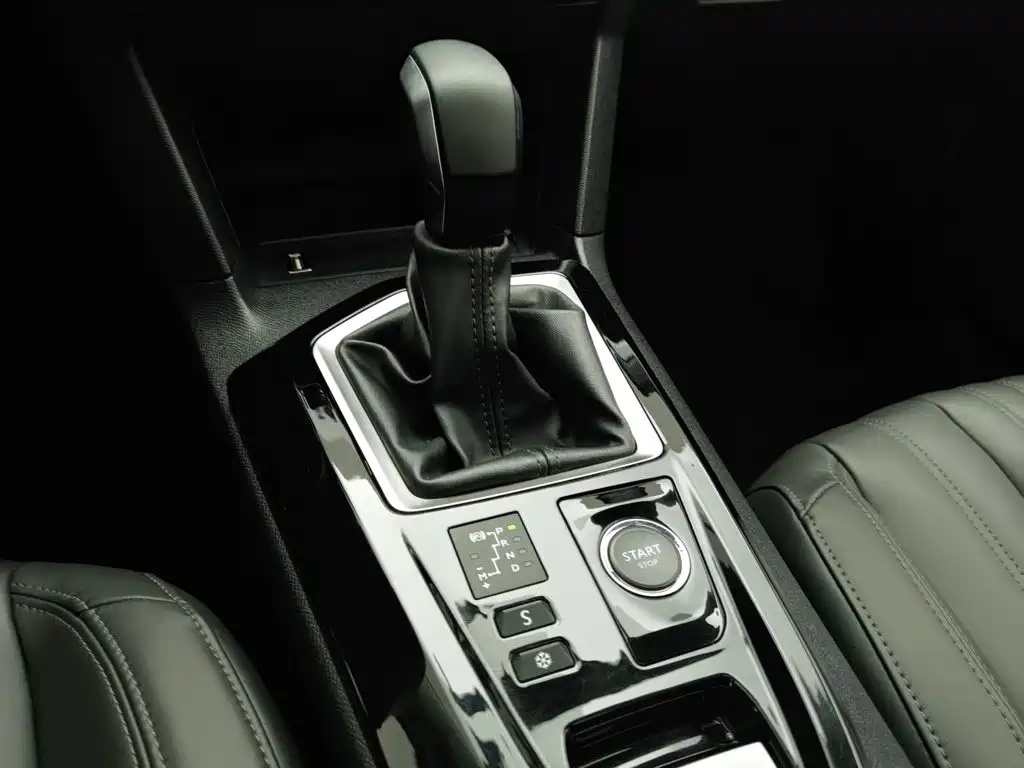 Peugeot 408 — миниатюра 13