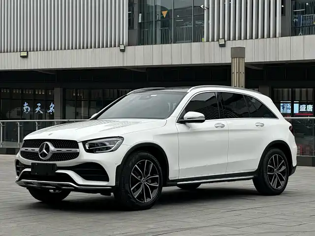 MERCEDES-BENZ GLC