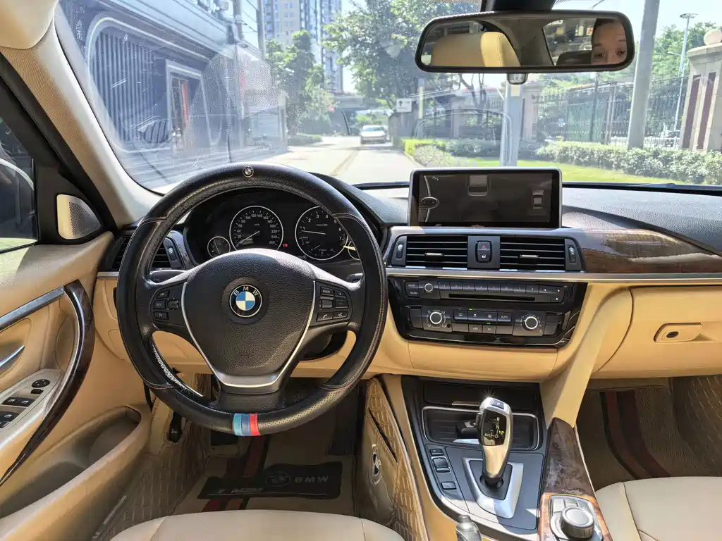 BMW 3 Series — миниатюра 11