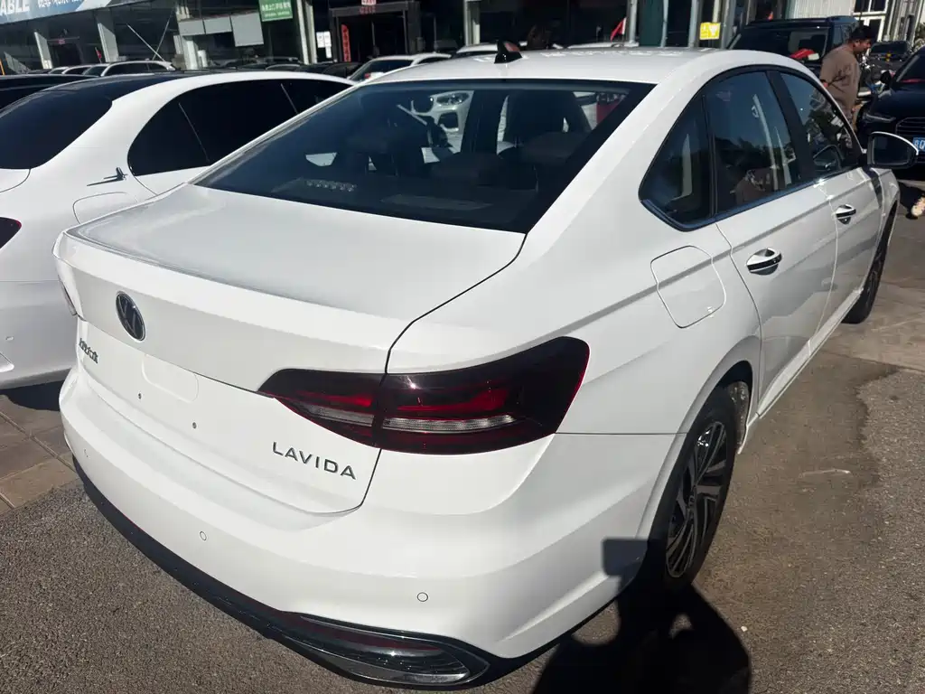 Volkswagen Lavida — миниатюра 20