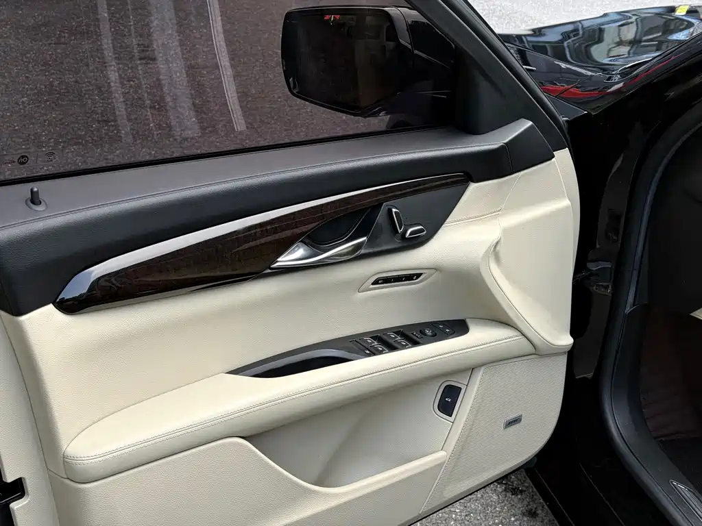 Cadillac CT6 — миниатюра 5