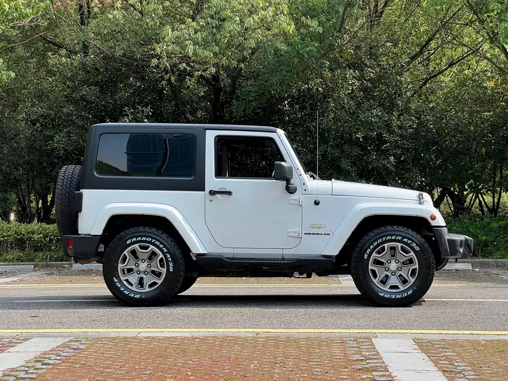 Jeep Wrangler — миниатюра 7
