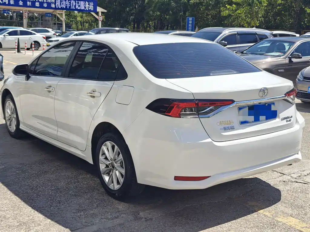 Toyota Corolla — миниатюра 5