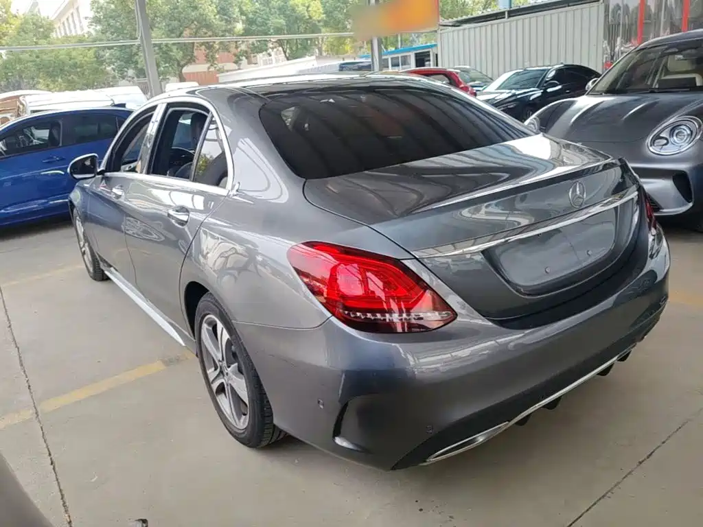 Mercedes-Benz C-Class — миниатюра 5
