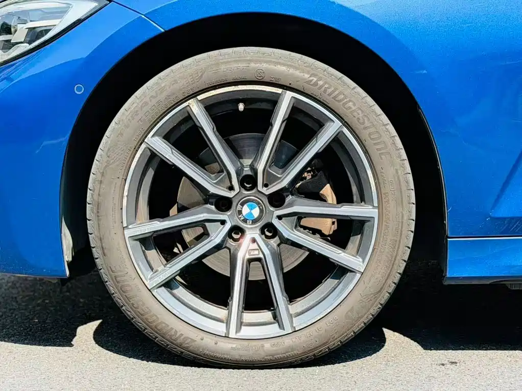 BMW 3 Series — миниатюра 7