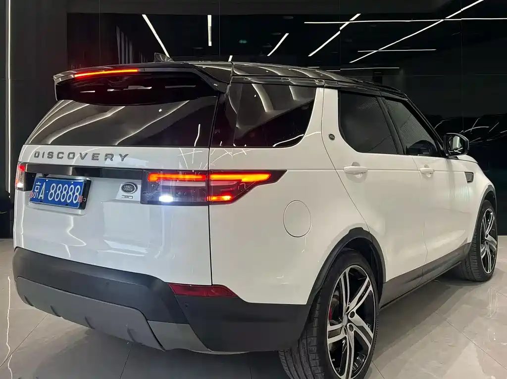 Land Rover Discovery — миниатюра 5