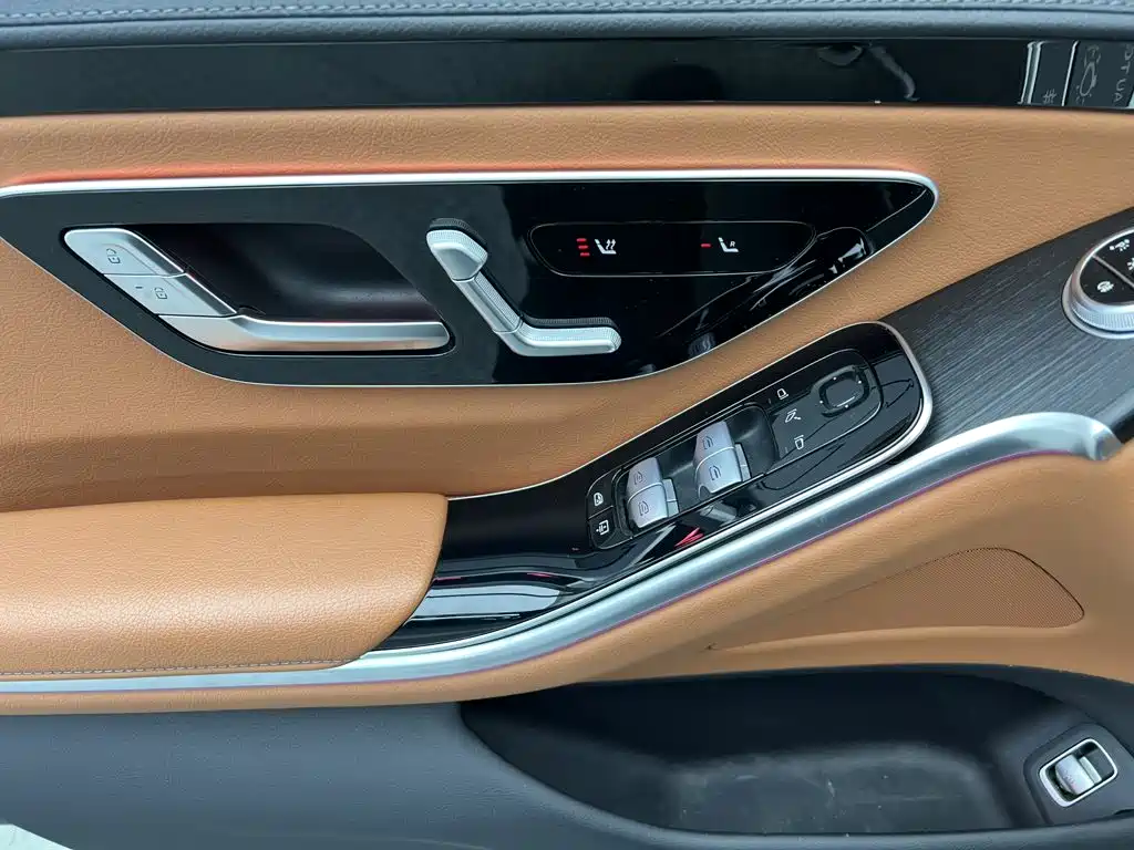 Mercedes-Benz S-Class — миниатюра 17