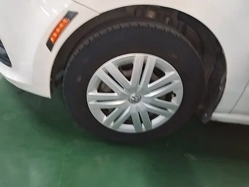 Volkswagen Polo — миниатюра 23