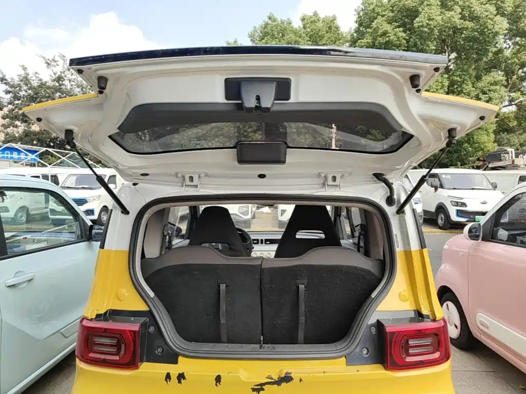 Wuling MINIEV — миниатюра 19