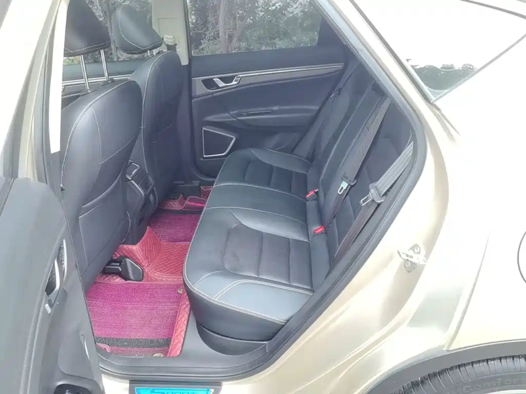 Geely Emgrand GS — миниатюра 17