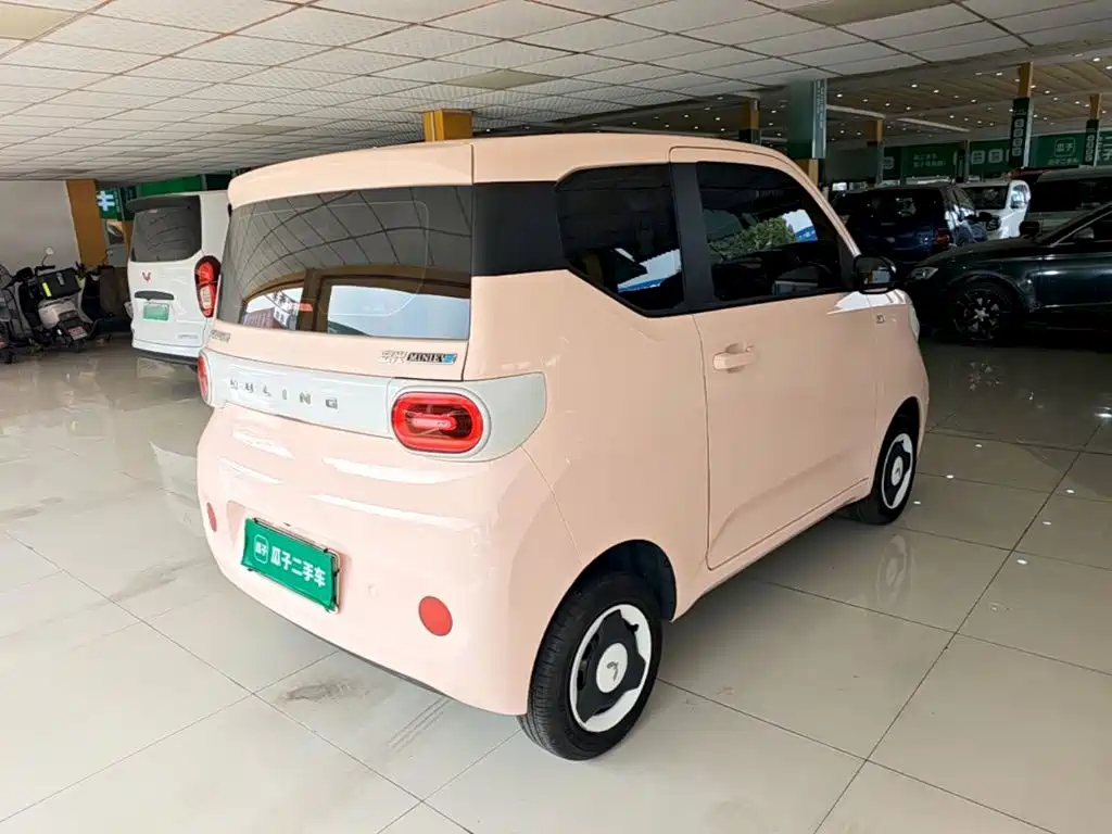 Wuling MINIEV — миниатюра 7