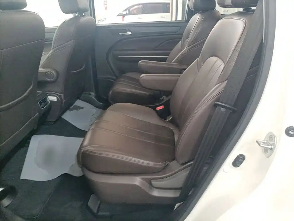 GAC Motor Trumpchi M6 — миниатюра 17
