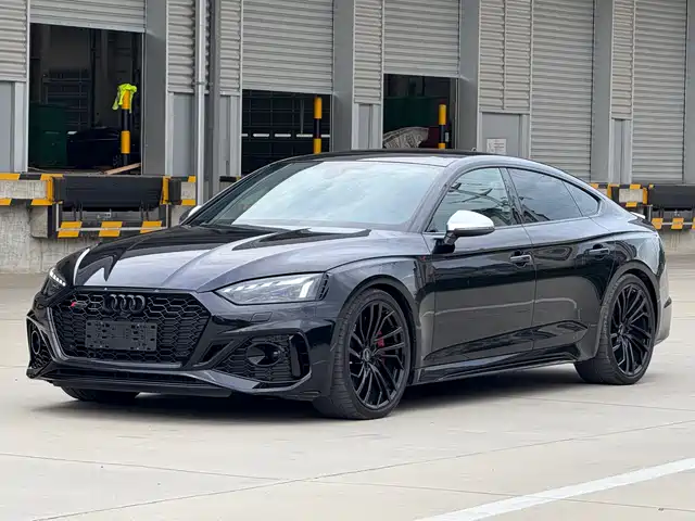 AUDI  RS 5 2023