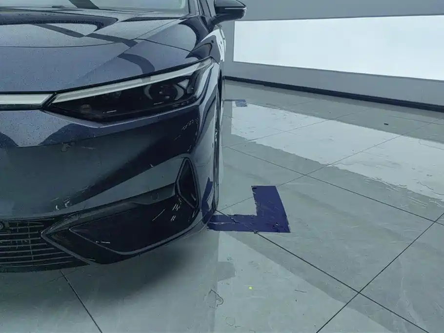 VOLKSWAGEN ID.7 VIZZION