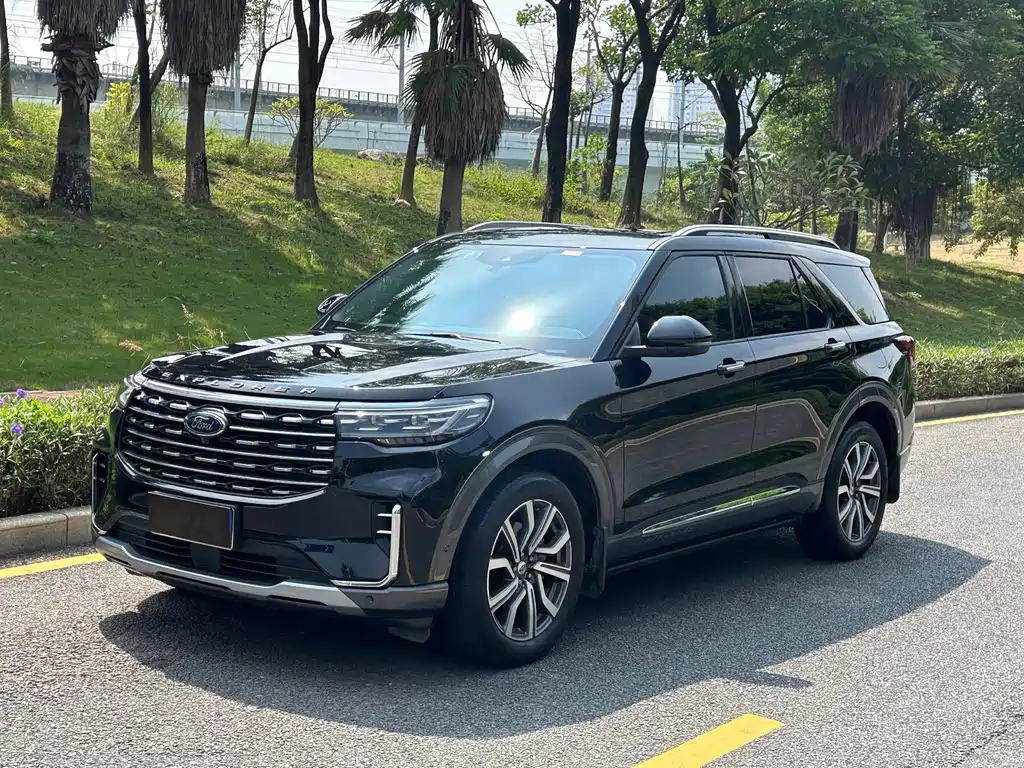 Ford Explorer — миниатюра 2