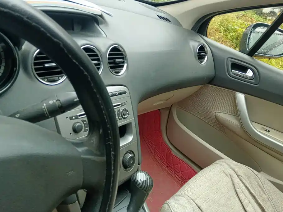 Peugeot 408 — миниатюра 13