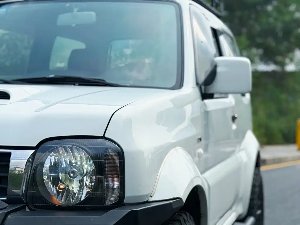 Suzuki Jimny — миниатюра 5