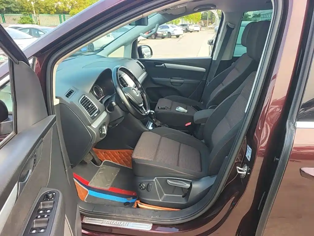 Volkswagen Sharan — миниатюра 8