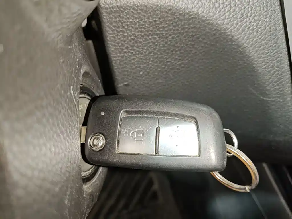 Nissan Tiida — миниатюра 13