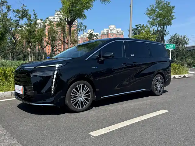 2024 GAC Trumpchi E8