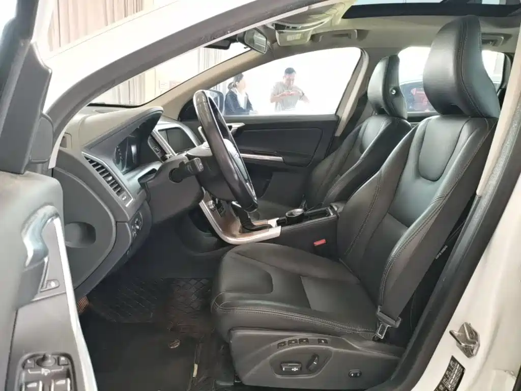 Volvo XC60 — миниатюра 15