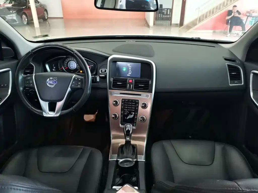 Volvo XC60 — миниатюра 10