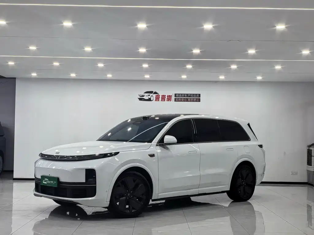 Li Auto Li L9 2025
