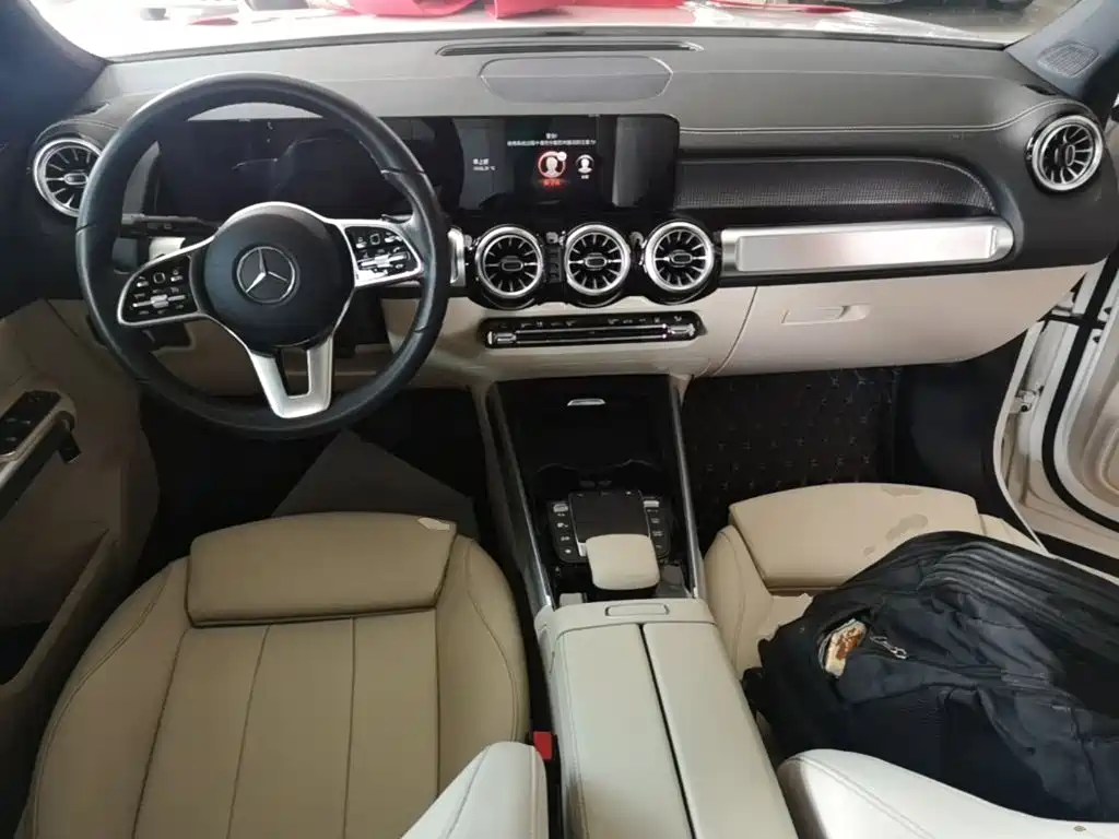 Mercedes-Benz EQB — миниатюра 10