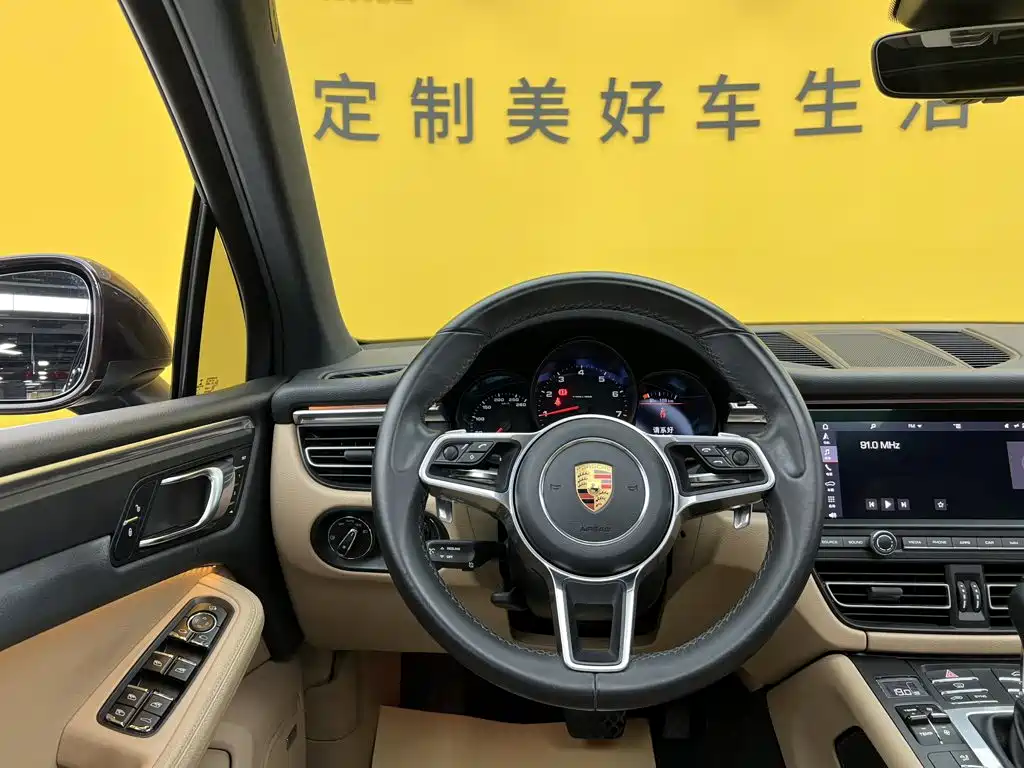 Porsche Macan — миниатюра 15