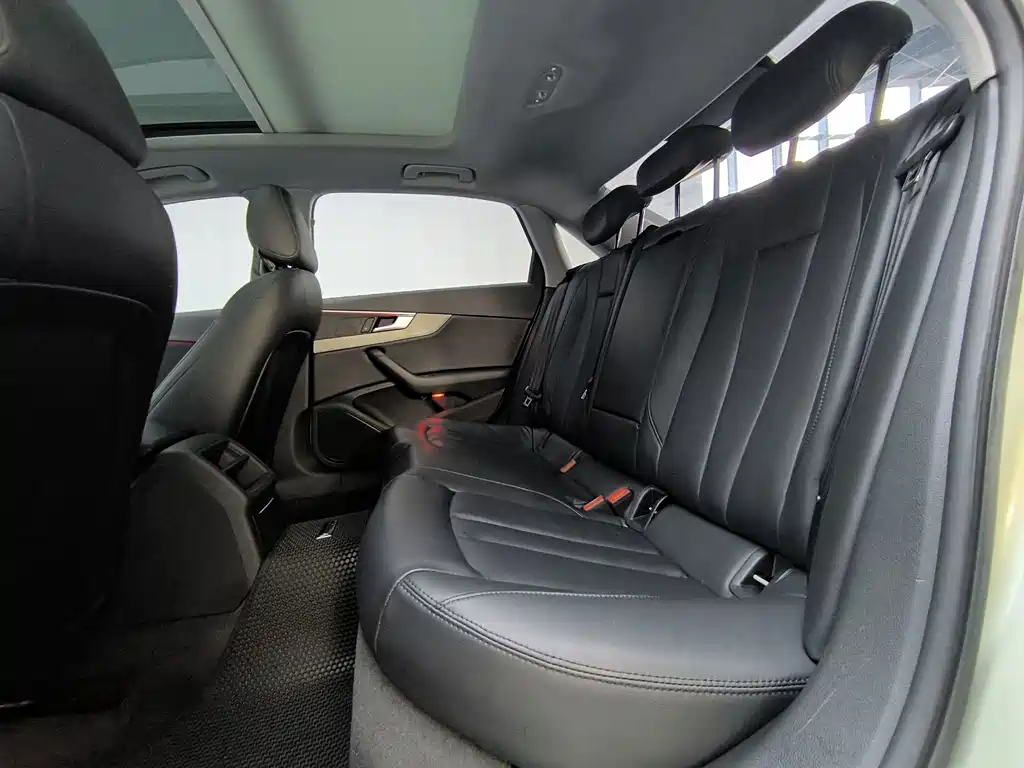 Audi A4L — миниатюра 18