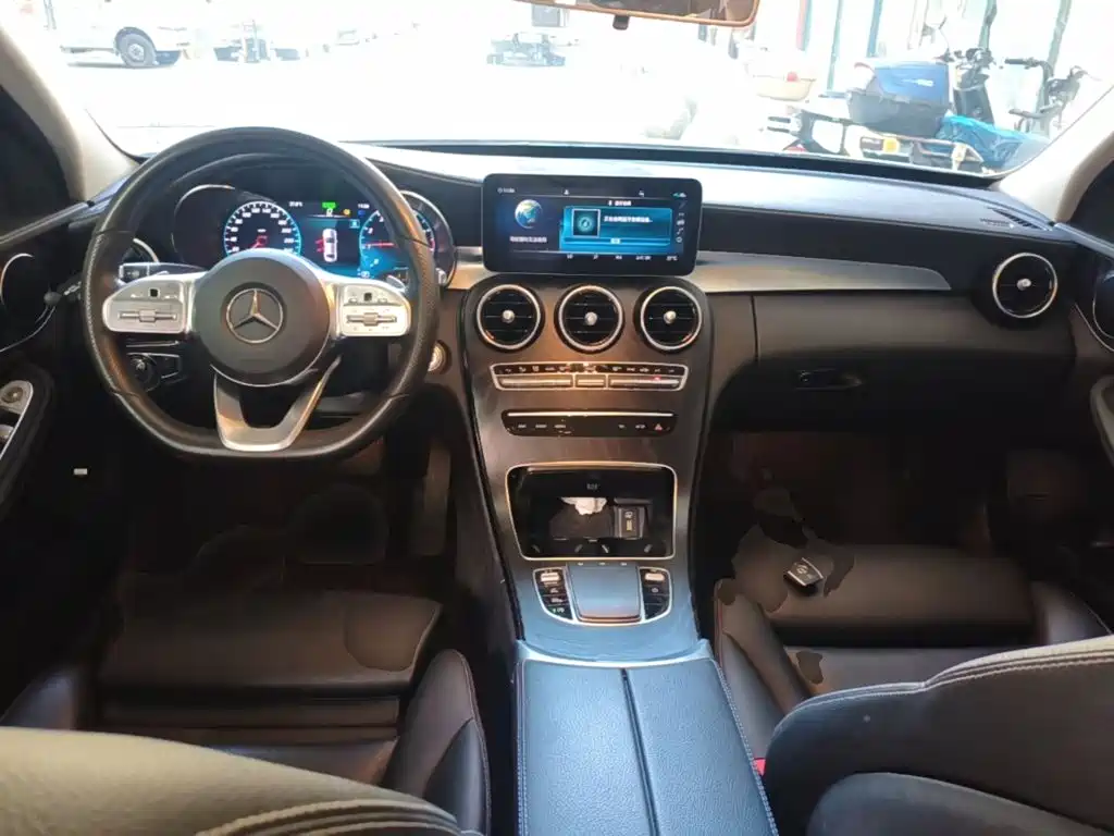Mercedes-Benz C-Class — миниатюра 10