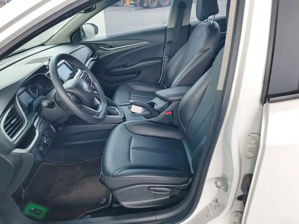 Buick Excelle — миниатюра 15