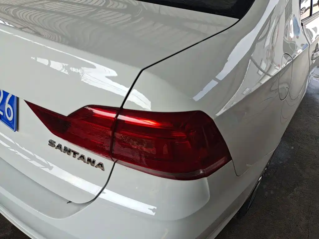 Volkswagen Santana — миниатюра 8