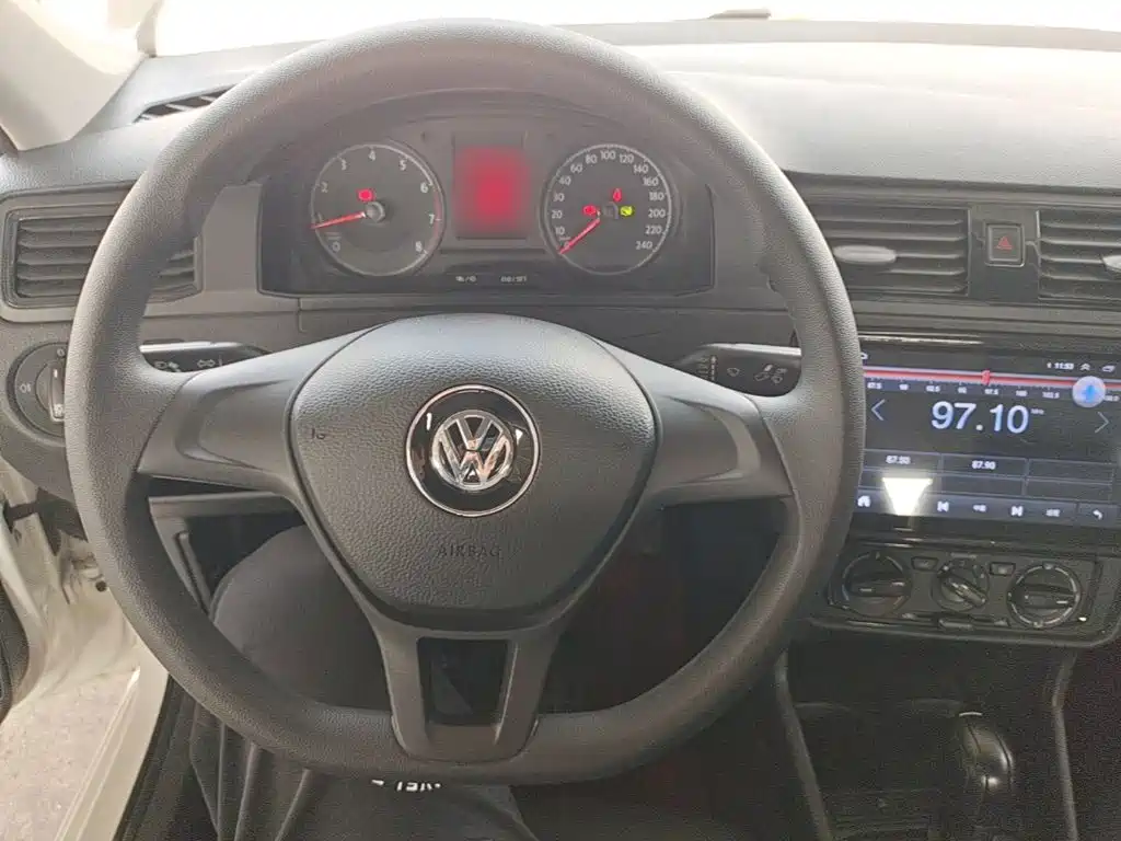 Volkswagen Santana — миниатюра 11