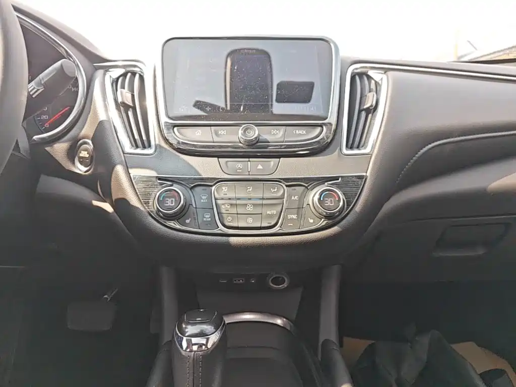 Chevrolet Malibu XL — миниатюра 13