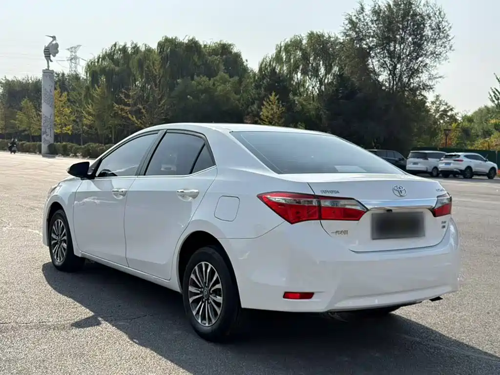 Toyota Corolla — миниатюра 4
