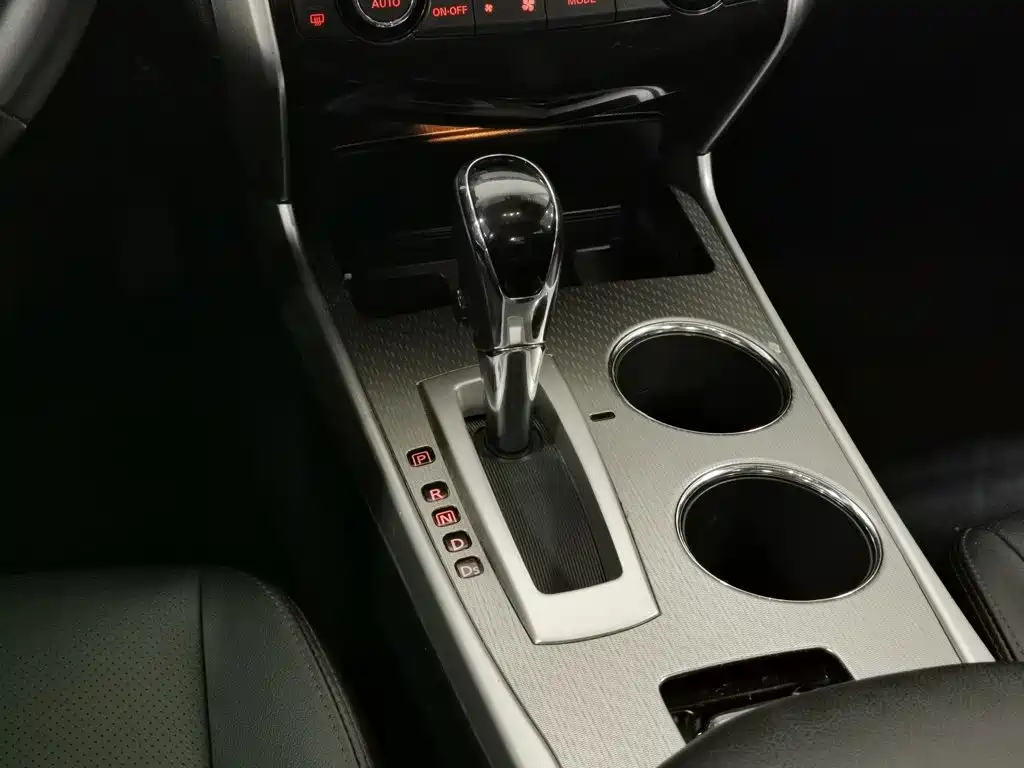 Nissan Teana — миниатюра 13
