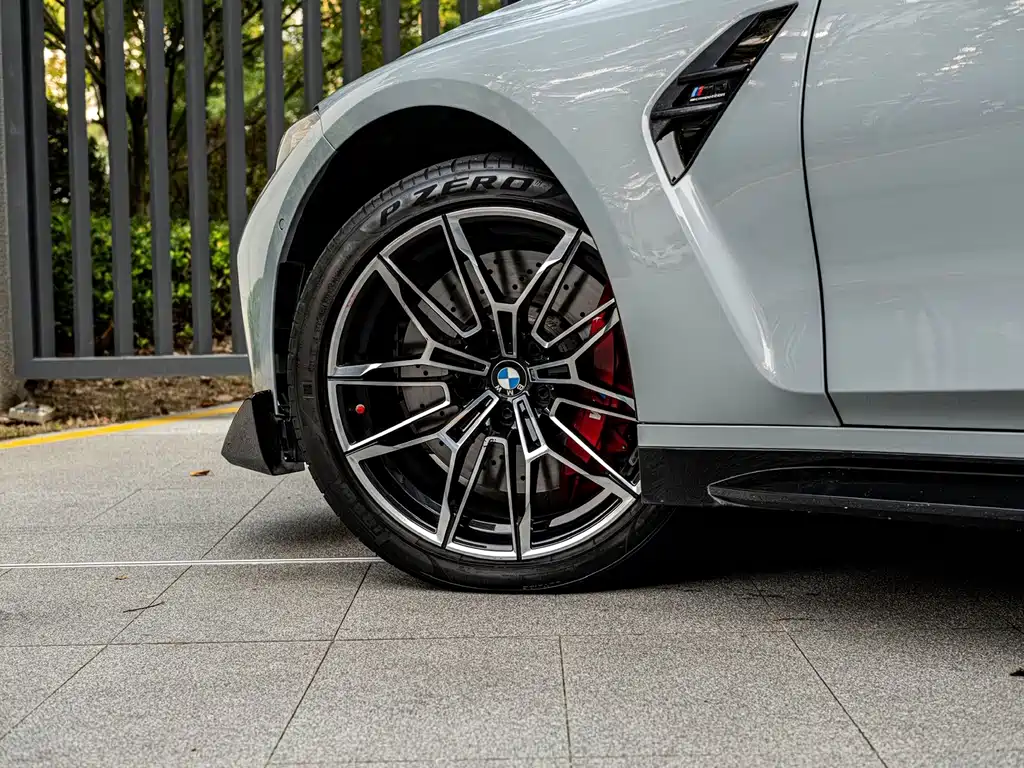BMW M3 — миниатюра 7